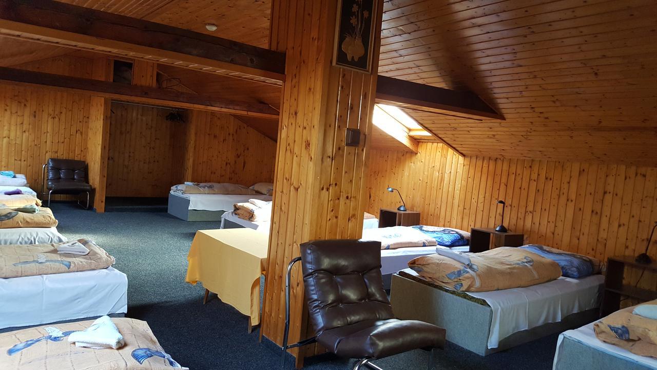 Hotel Posta Дечин Екстер'єр фото