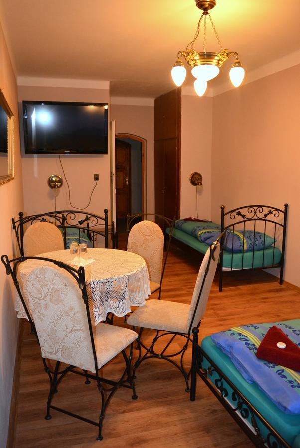 Hotel Posta Дечин Екстер'єр фото