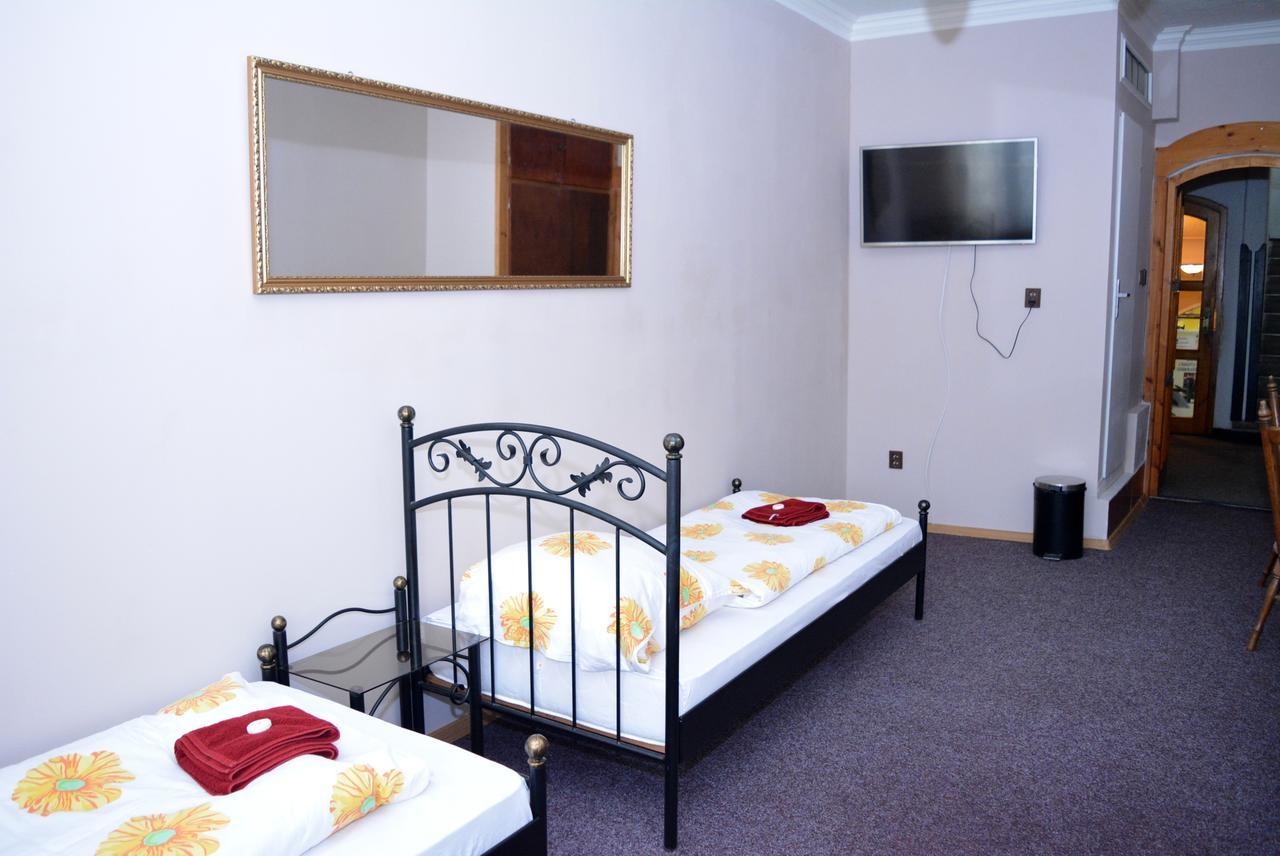 Hotel Posta Дечин Екстер'єр фото