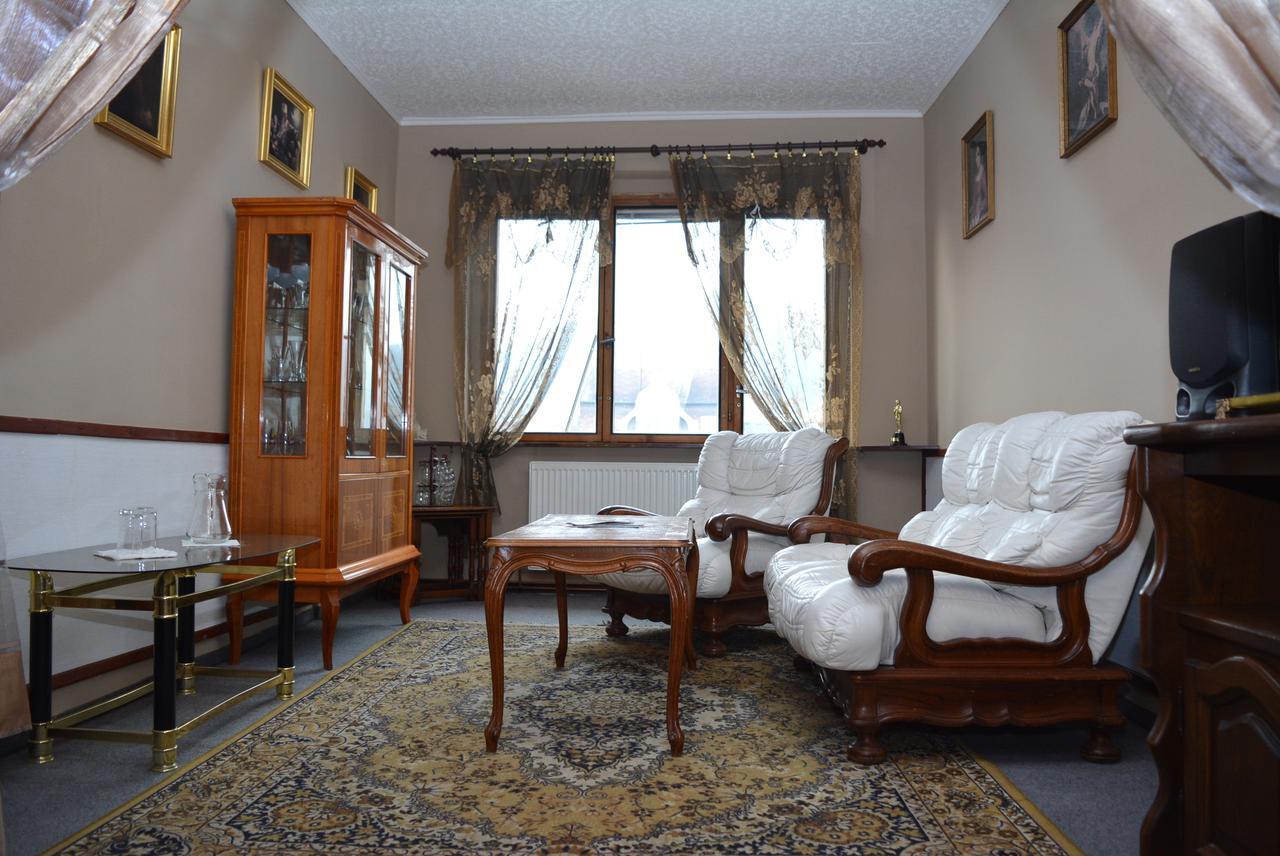 Hotel Posta Дечин Екстер'єр фото